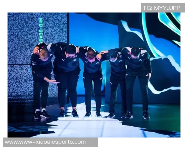 RNG在英雄联盟比赛中的整体压制表现与战术得失分析 RNG在英雄联盟比赛中的整体压制表现与战术得失分析