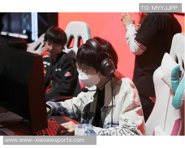 FPX在S15电竞总决赛CSGO比赛中表现出色创下新高引发热议